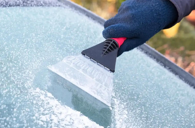 Embrace the Cold with the Retractable Winter Snow Brush and Car Ice Scraper