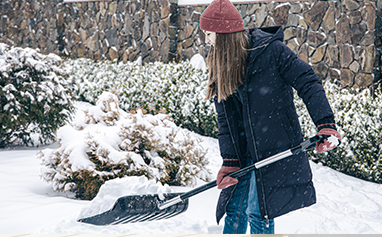 From Traditional to Ergonomic: A Guide to Wholesale Snow Shovel Options